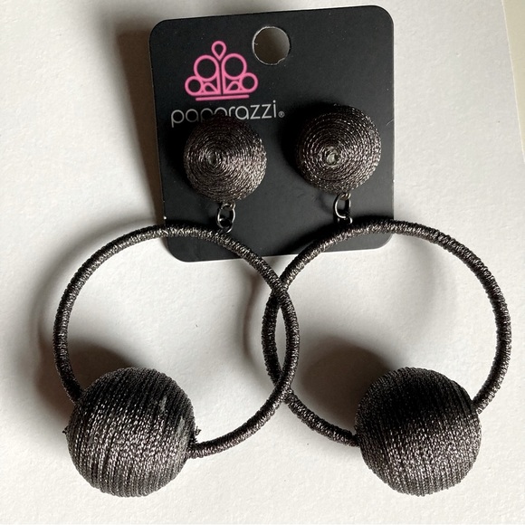 NWT Gunmetal Gray Dangle Hoop Earrings - Picture 1 of 9